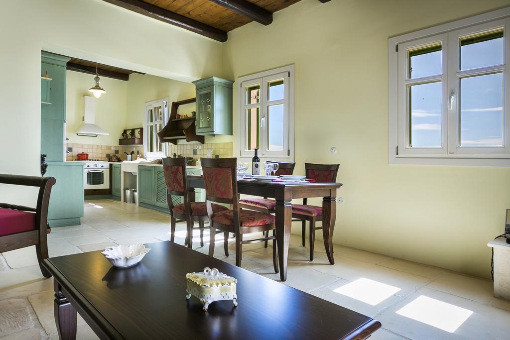 Country Villa Athéras エクステリア 写真